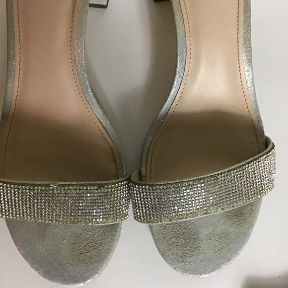 I.Miller Womens Rhinestone Ankle Strap Block Heel Sandals Size 9 EUC - Picture 4 of 7
